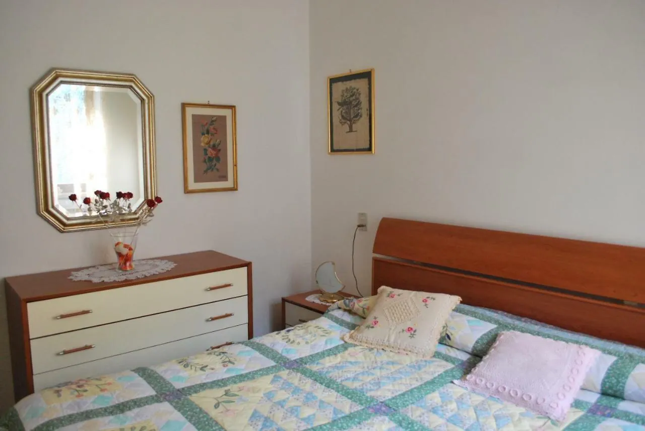 Apartamento Aldinhaus Brenzone sul Garda 0*,  Italia